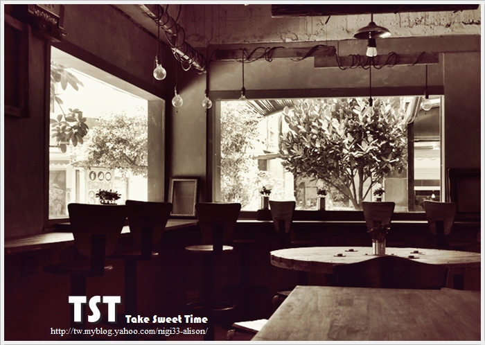 TST Cafe (118)