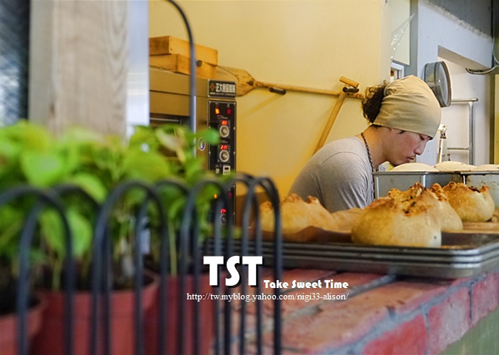 TST Cafe (131)